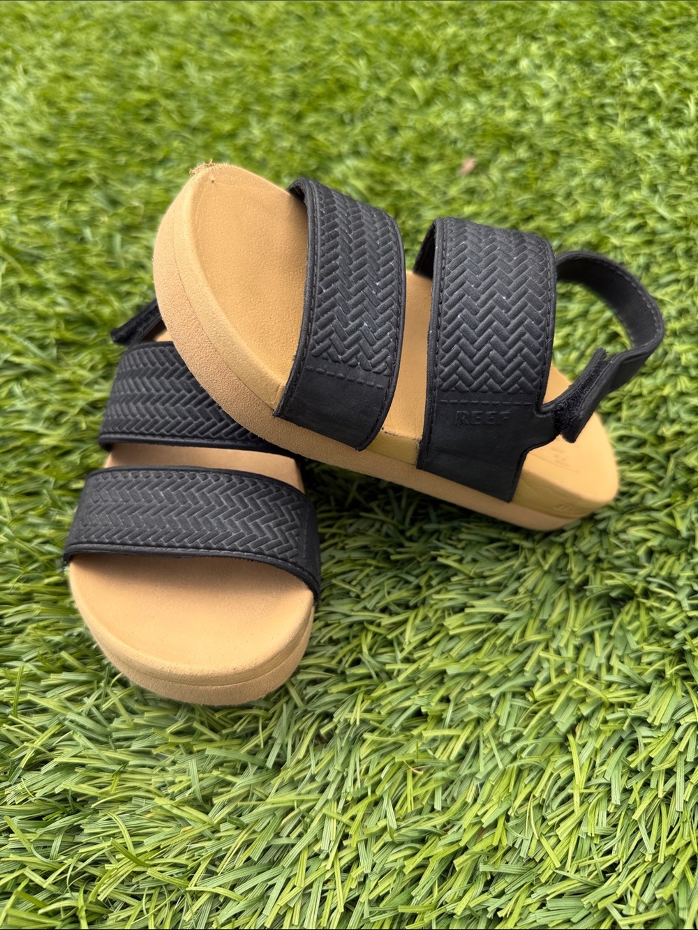 Reef Kids Water Vista Sandals Black and Tan